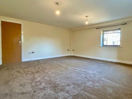 Flat Kentmere Drive in Doncaster
