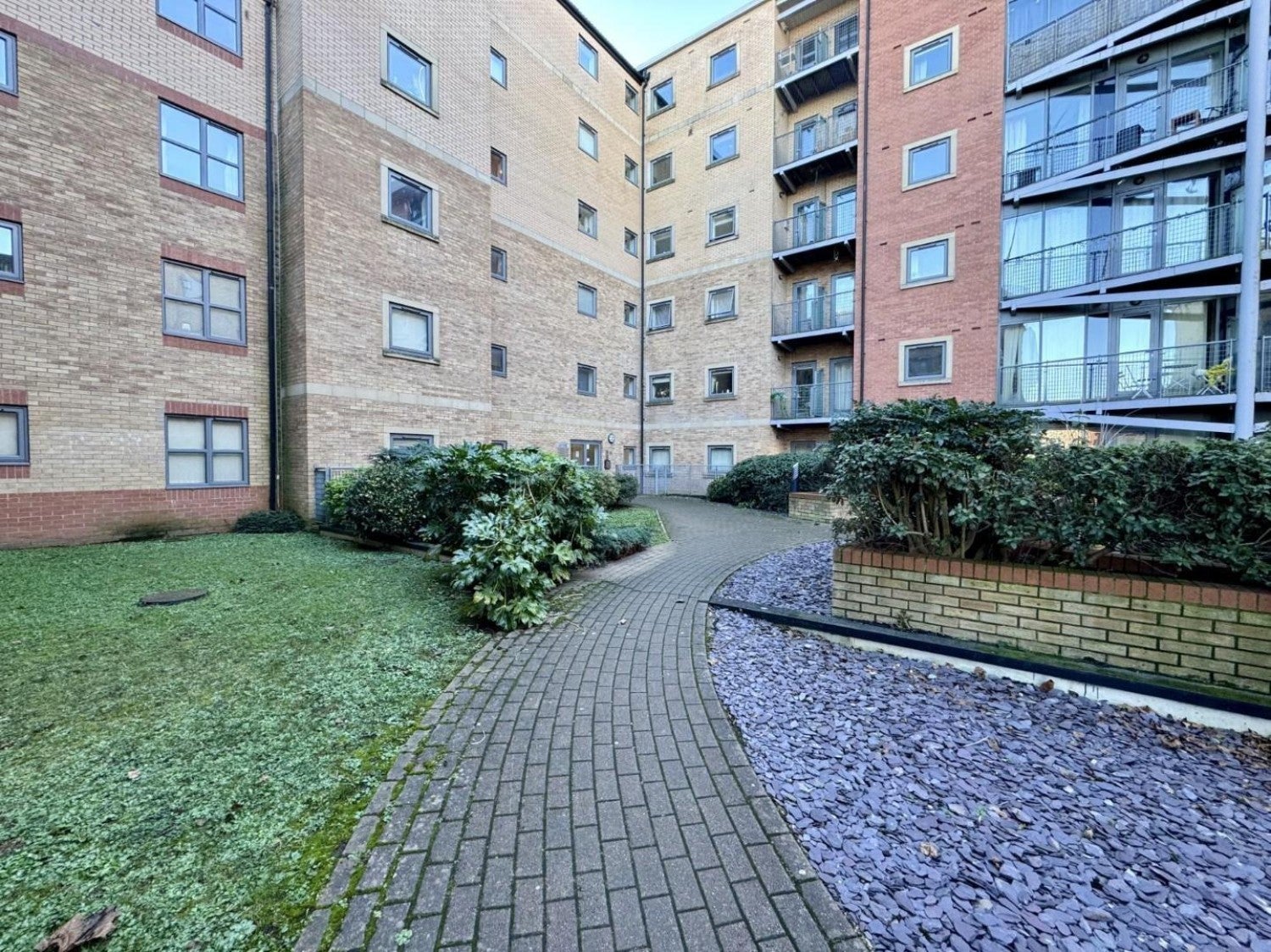 Flat Kentmere Drive in Doncaster