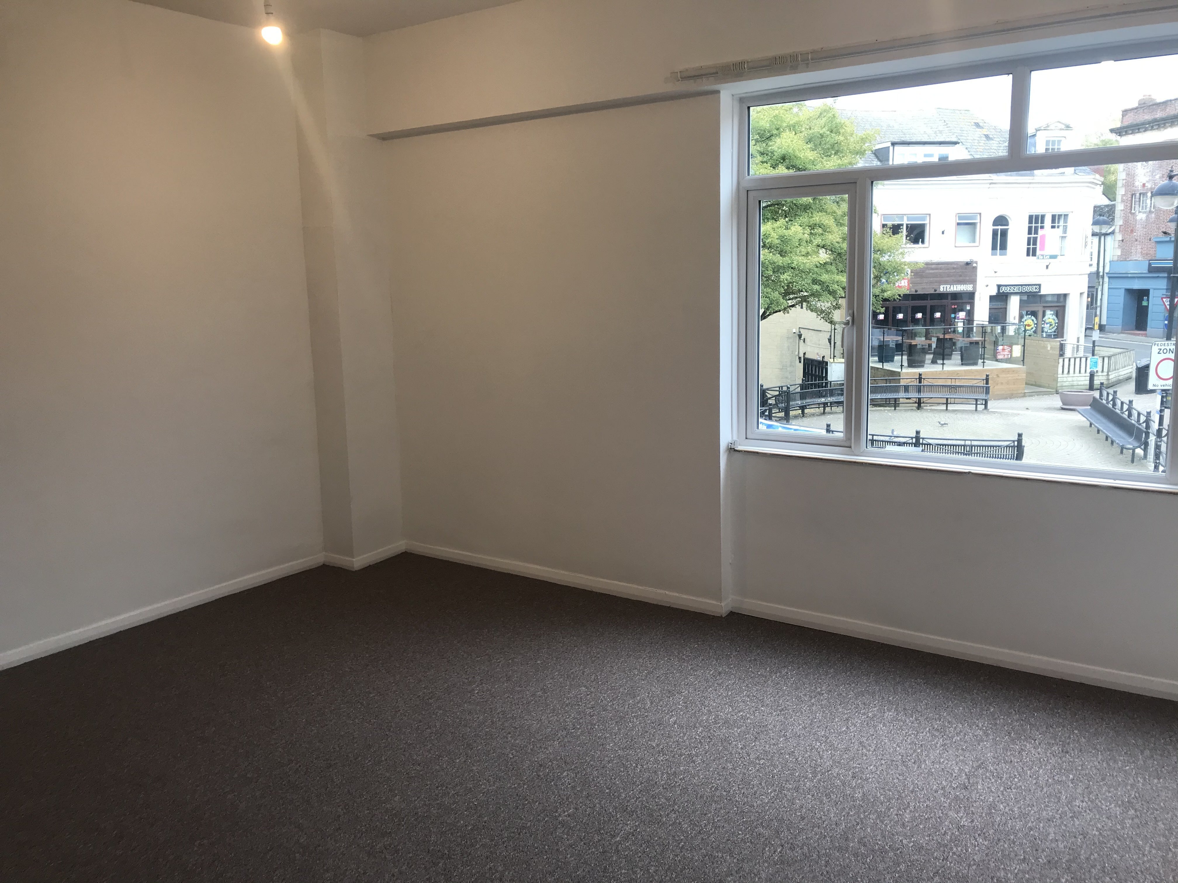 Flat Middle Street in Yeovil