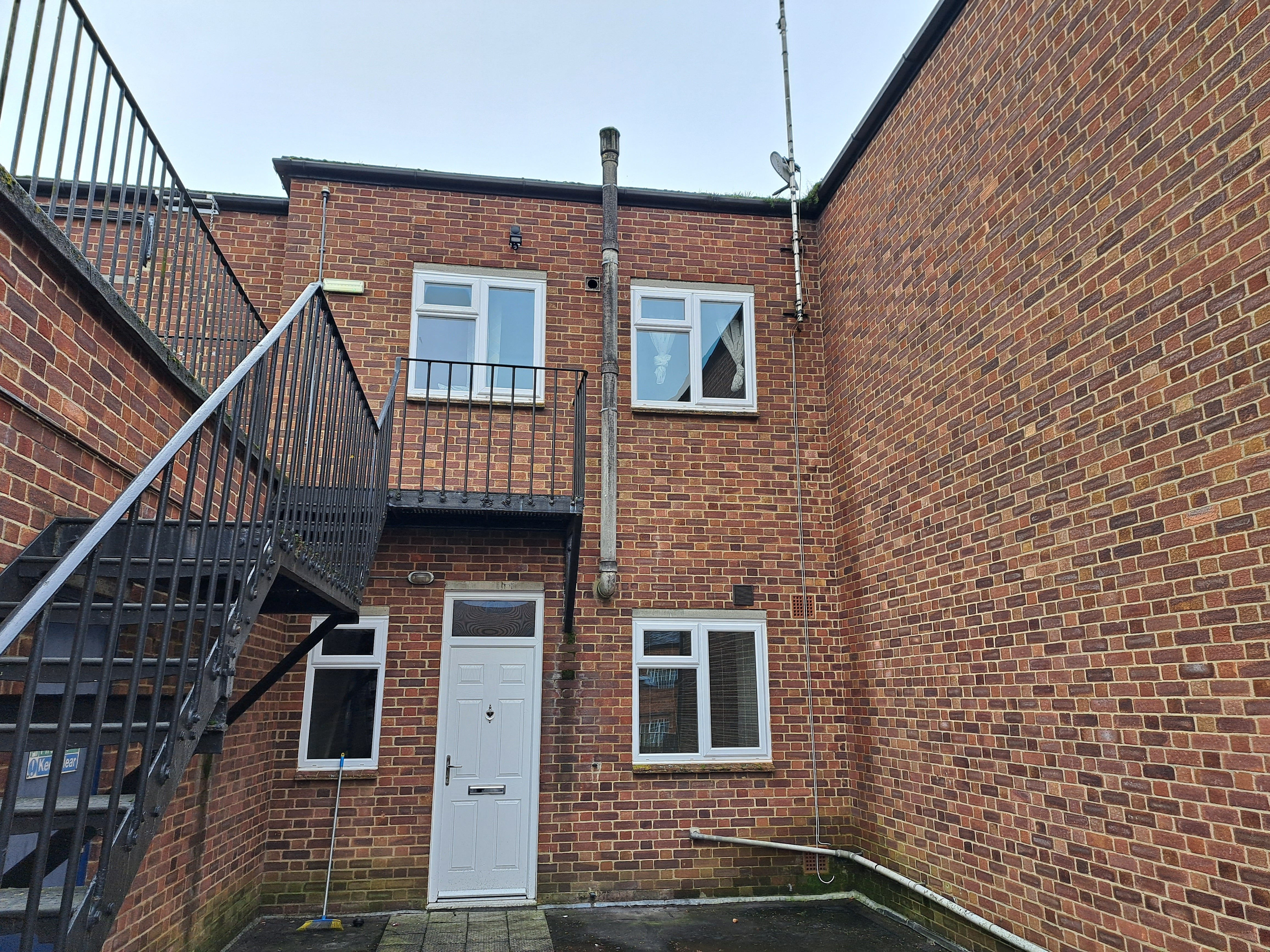 Flat Middle Street in Yeovil