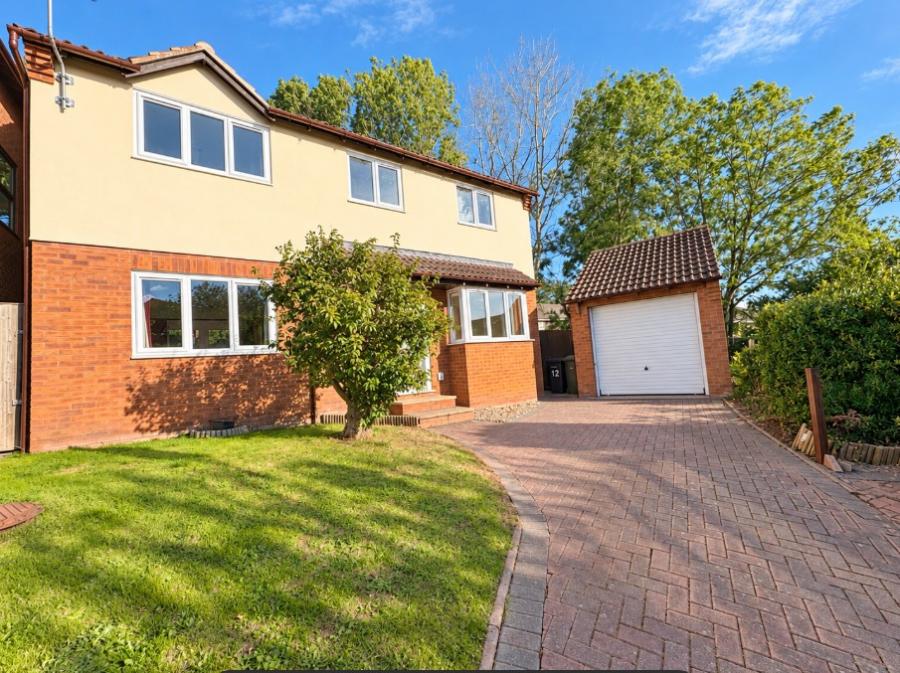 House Foxglove Close in Ross-on-Wye