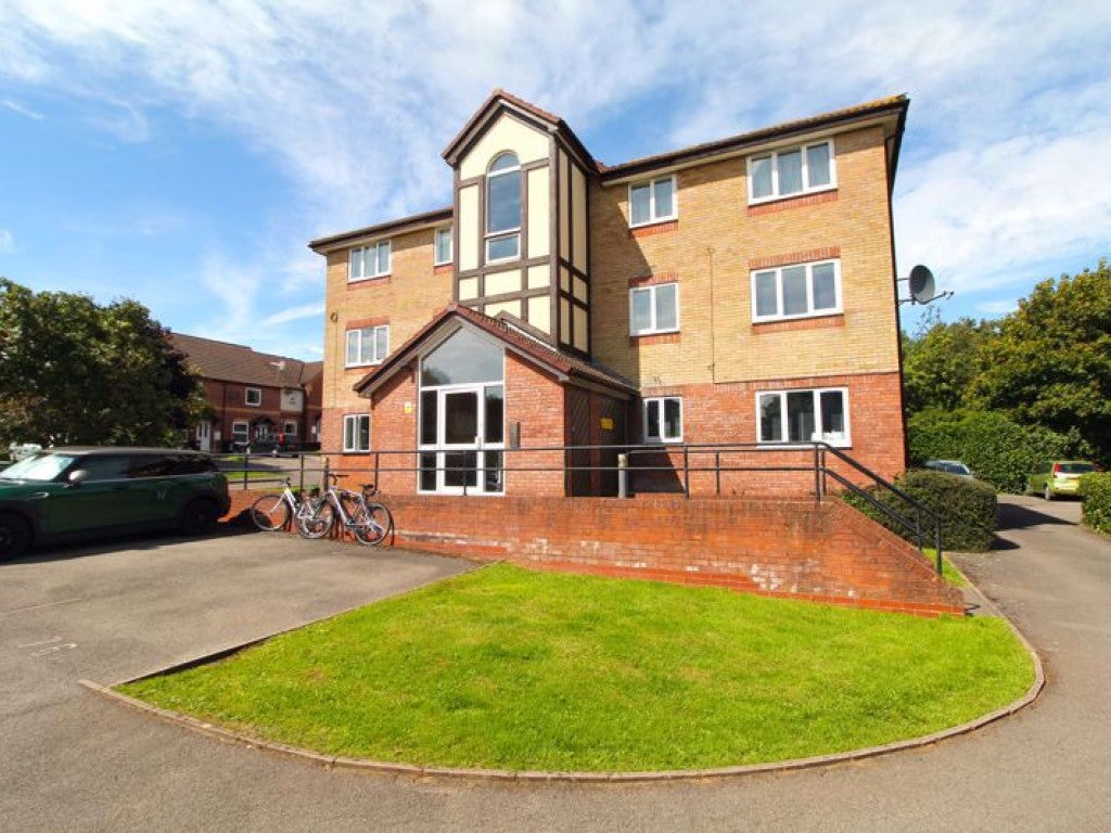 Flat Palmers Leaze in Bristol