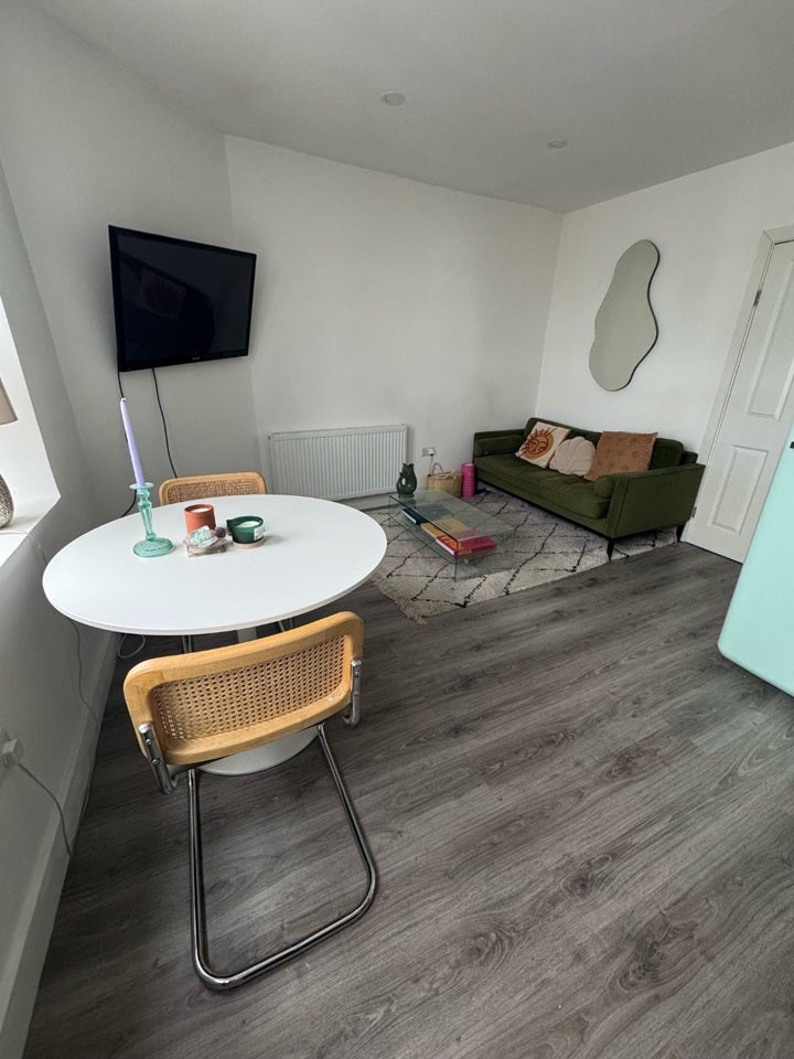 Flat Allen Road in Greater London