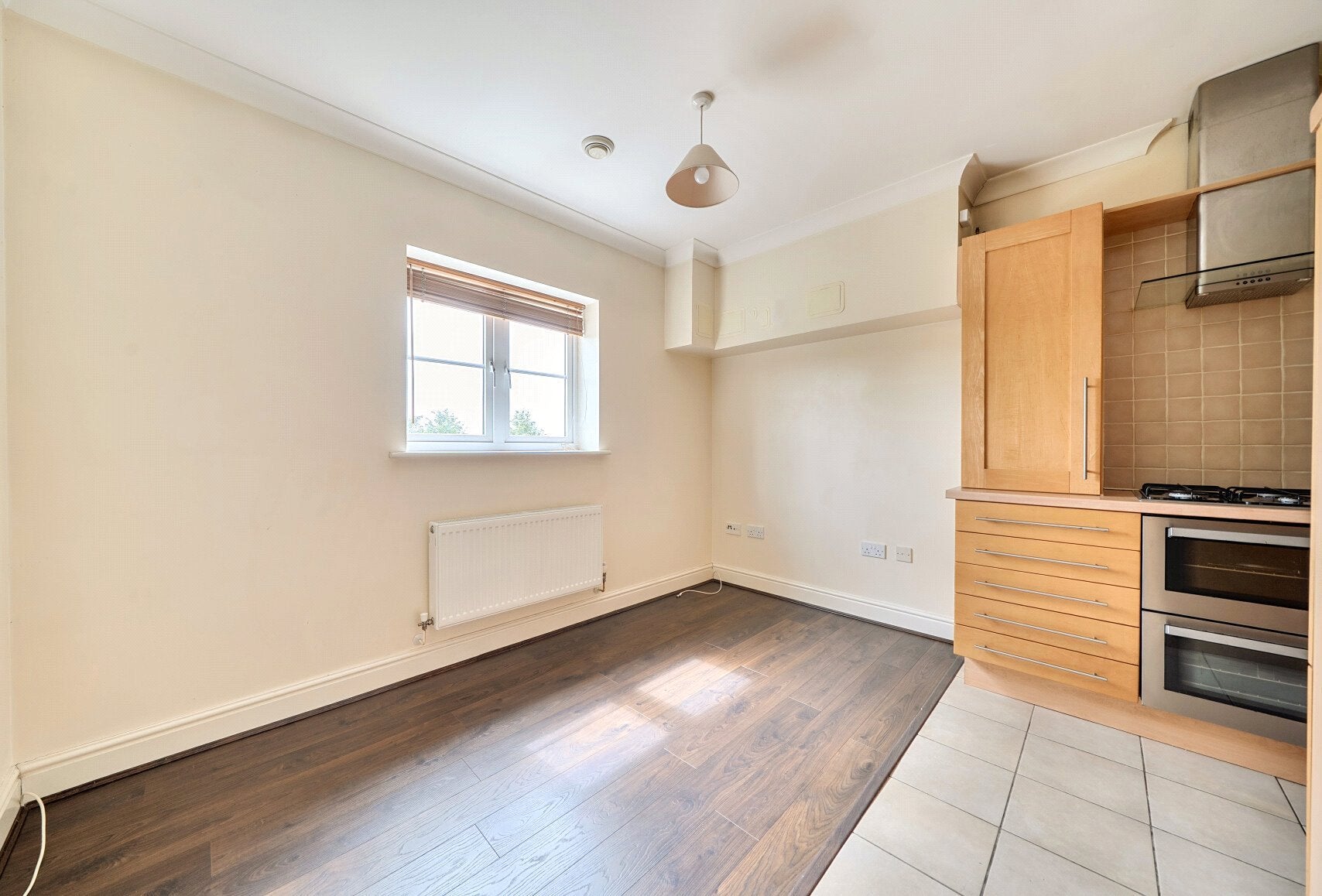 Flat Brookbank Close in Cheltenham