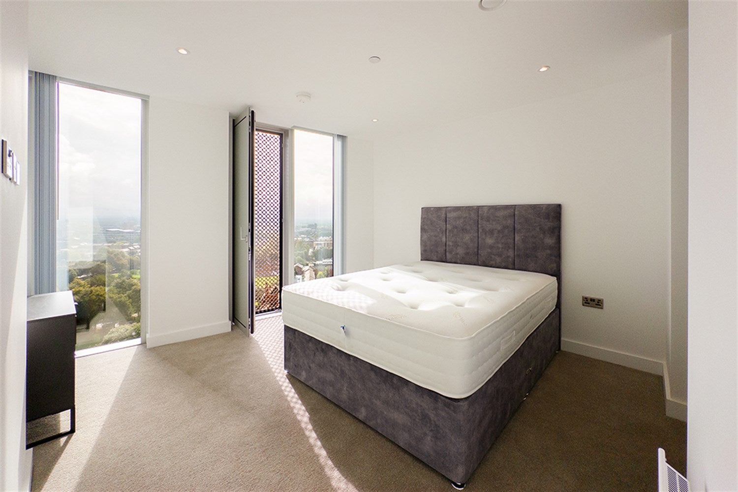 Flat Silvercroft Street in Manchester