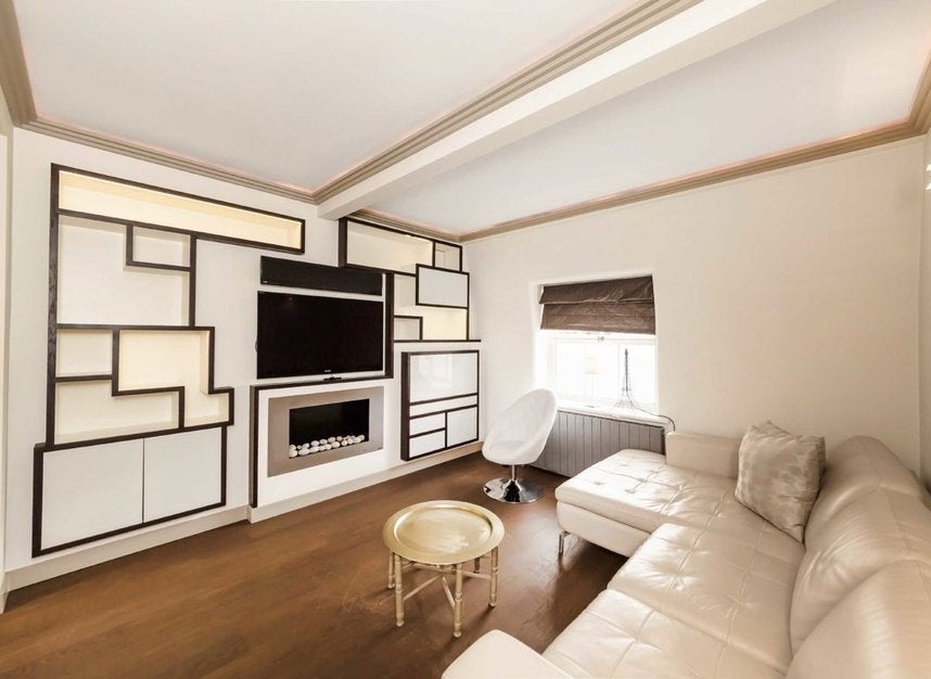 Flat Walton Street in Greater London