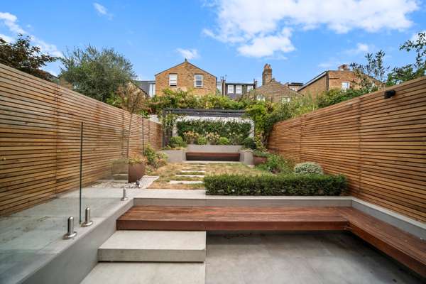 House Devereux Road in Greater London