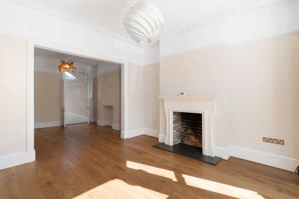 House Devereux Road in Greater London