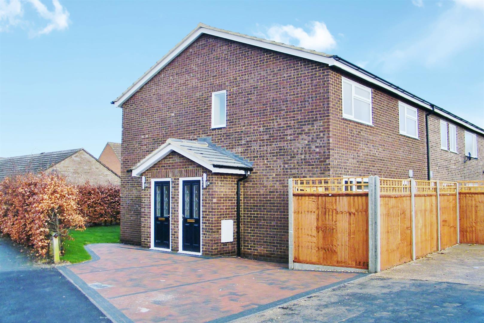 Flat Virginia Way in Huntingdonshire