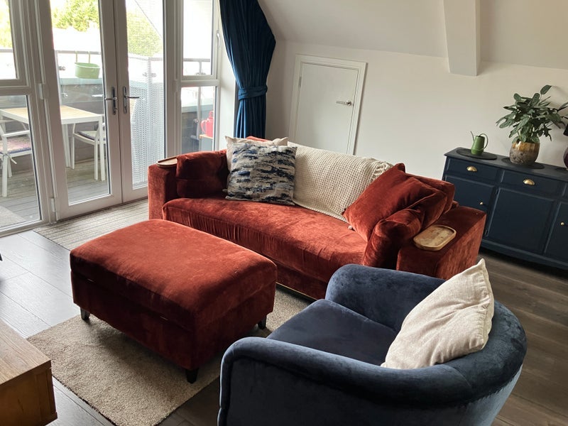 Flat Russell Hill in Greater London