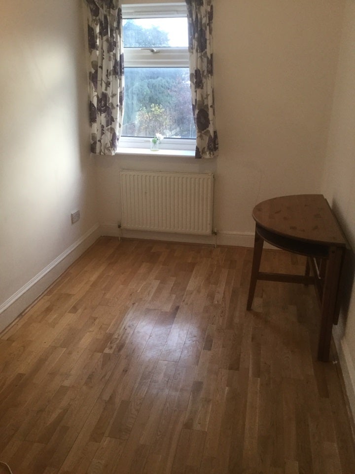 Flat Harrow View in Greater London