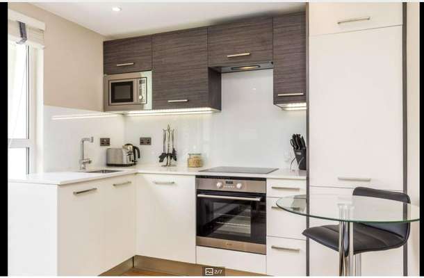 Flat Alleyn Court in City of Westminster