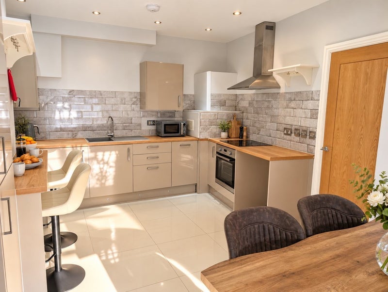 Flat Severn Road in Cardiff