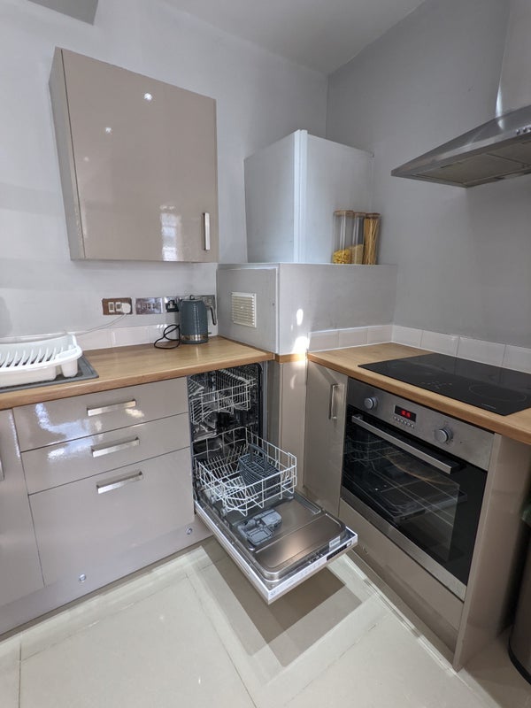 Flat Severn Road in Cardiff