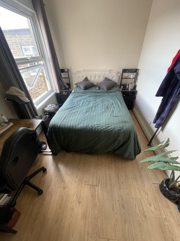 Room Arthur Road in Greater London
