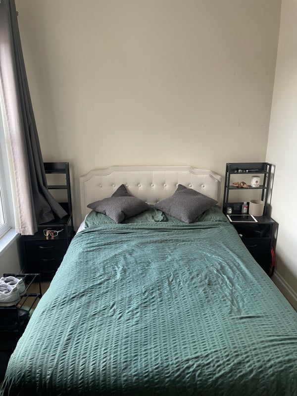 Room Arthur Road in Greater London
