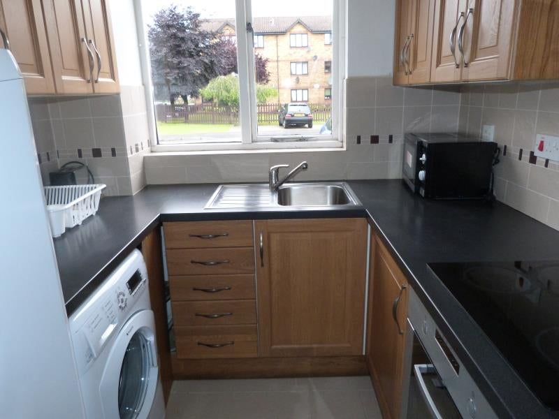 Flat Linnet Close in Greater London