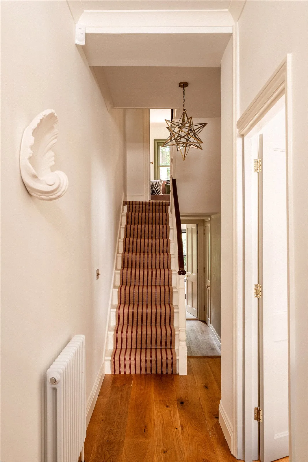 House Abingdon Villas in Greater London
