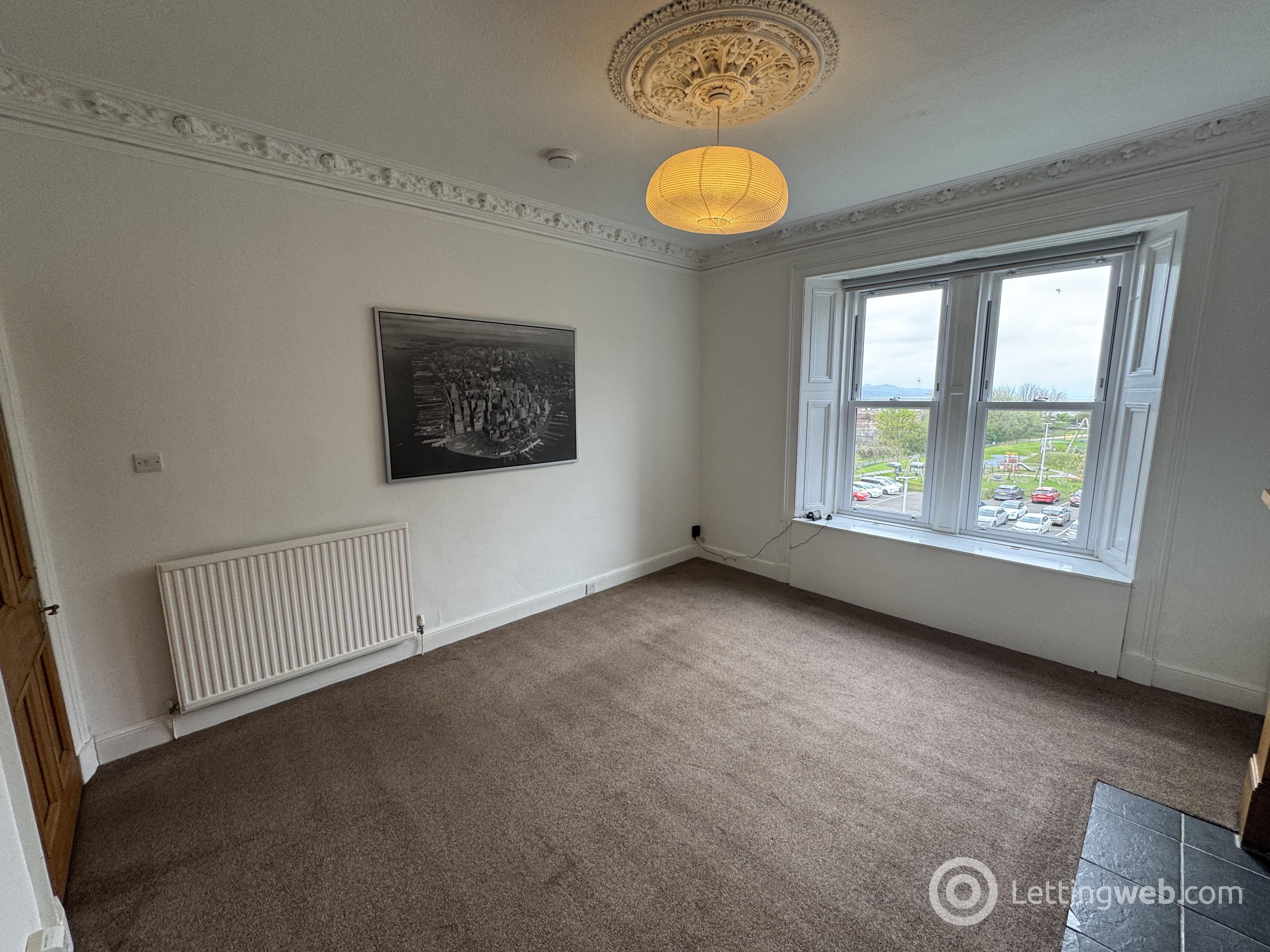 Flat Roseangle in Dundee