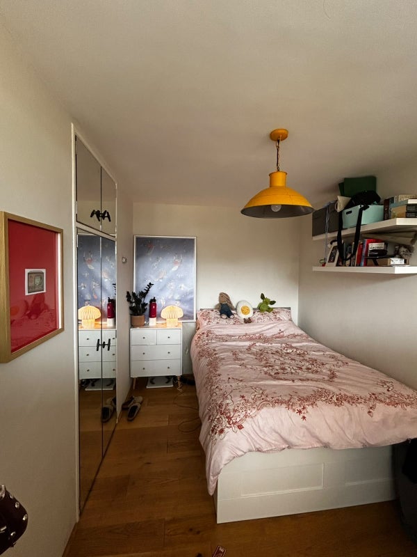 Flat Strutton Ground in City of Westminster