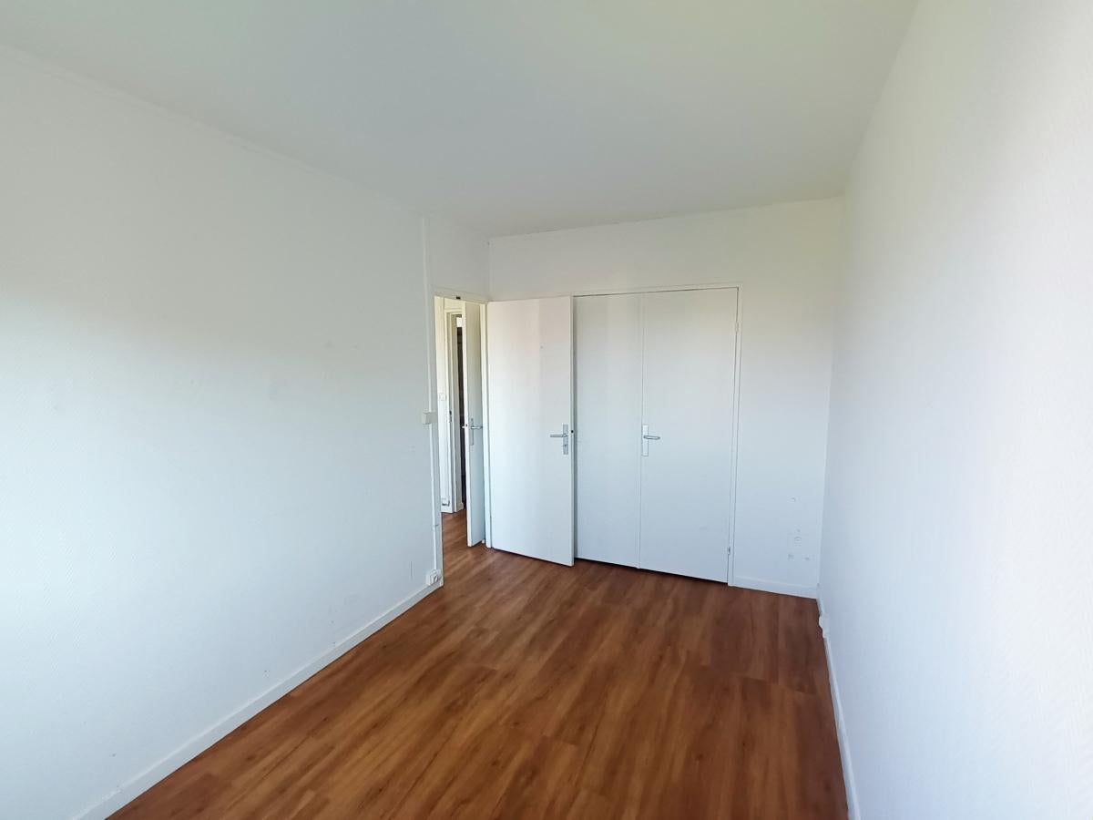 Flat Rue Desbureaux in Reims