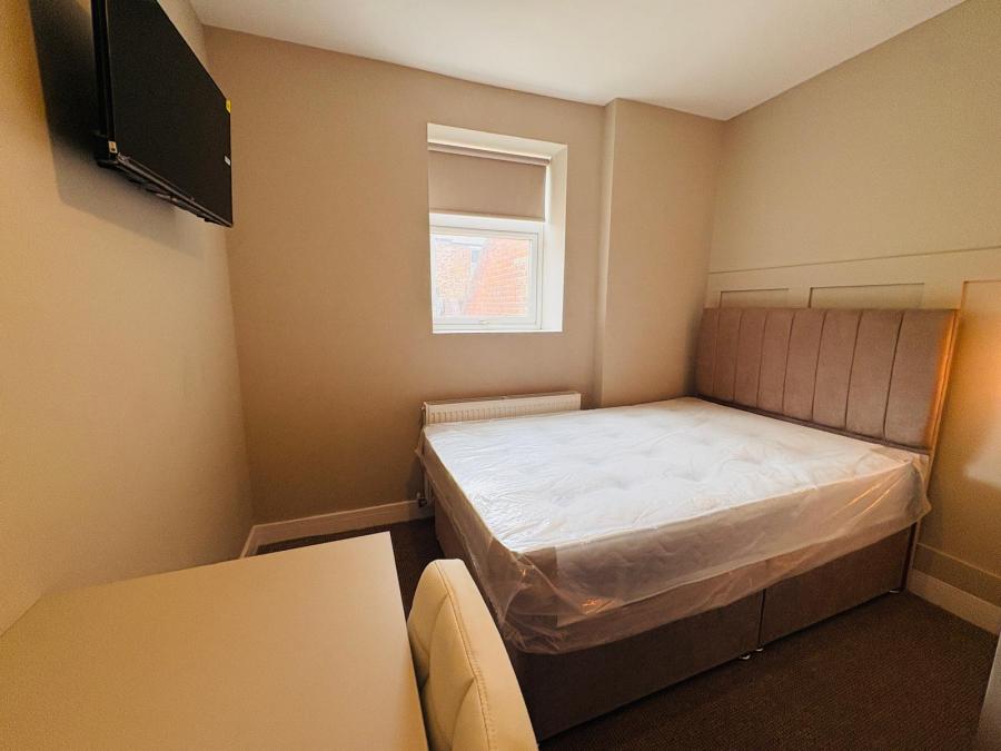 Room Percy Street in North Tyneside