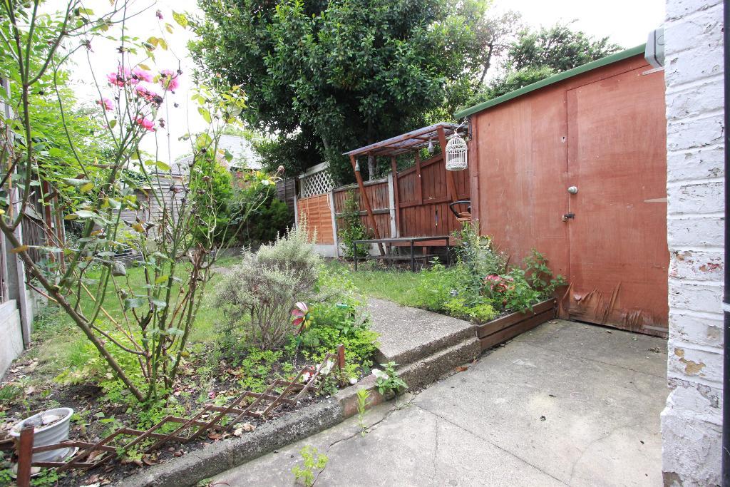 House Grange Road in Greater London