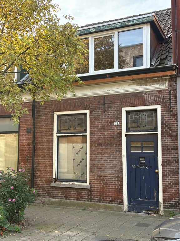 Elzenstraat 38 in Tilburg