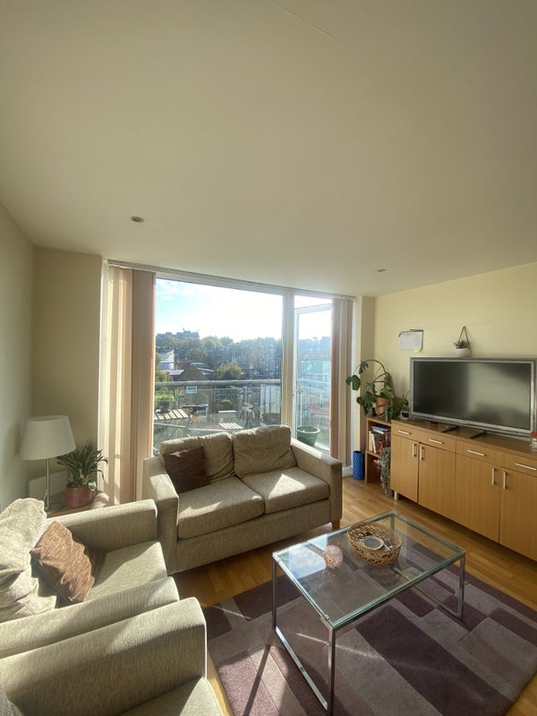 Room Drayton Park in Greater London
