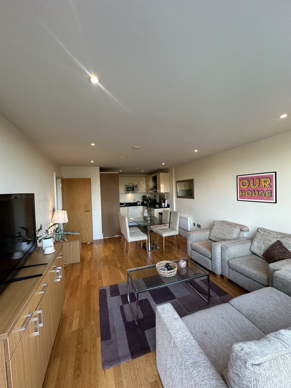 Room Drayton Park in Greater London