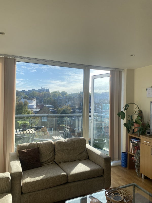 Room Drayton Park in Greater London