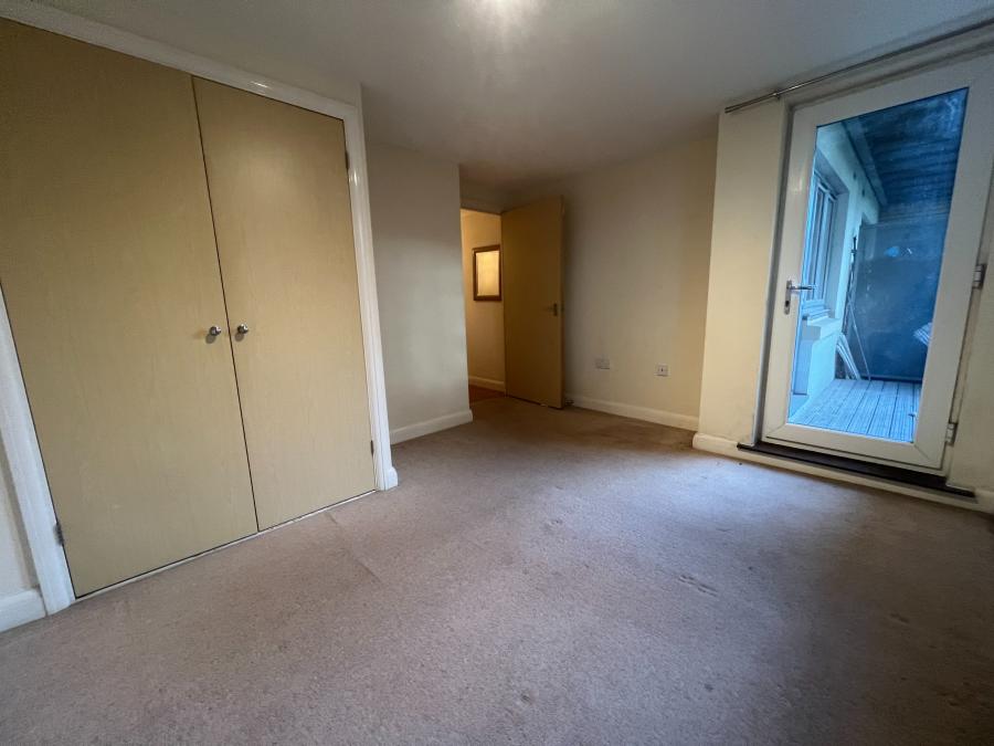 Flat Yeoman Close in Ipswich