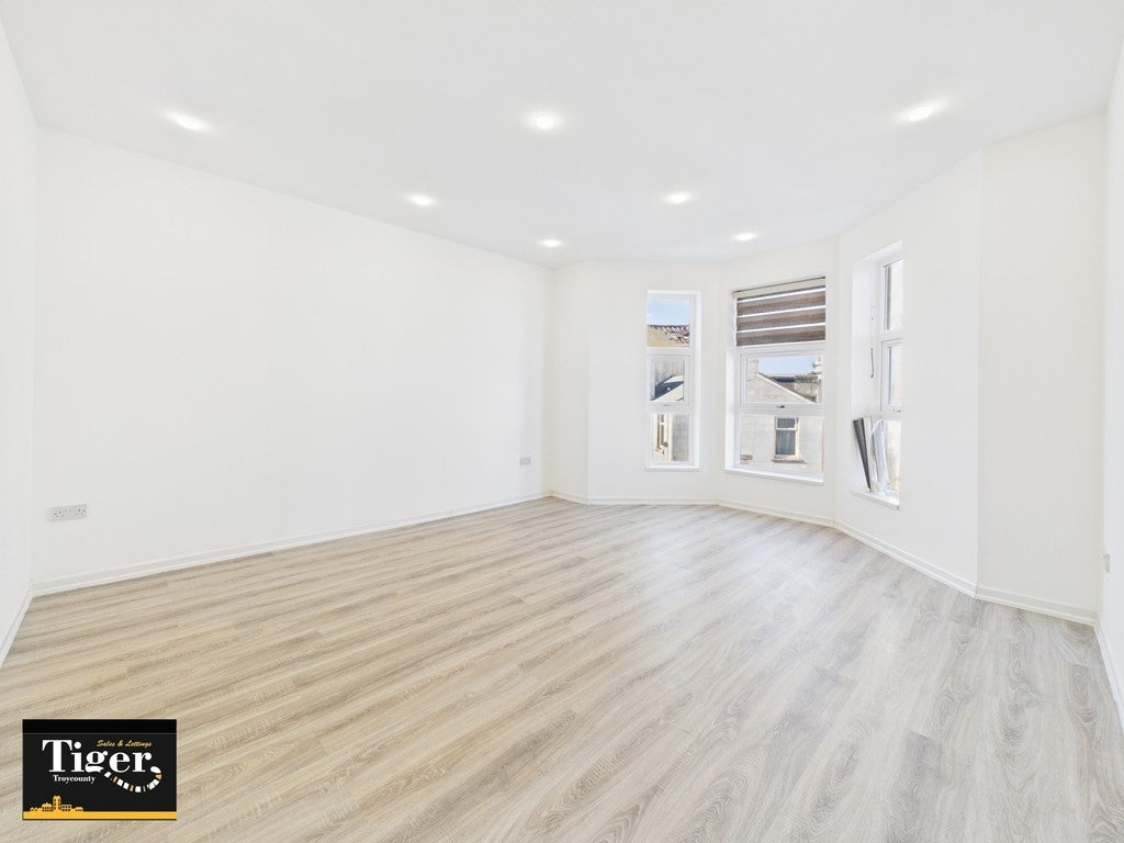 Flat Lansdowne Place in Blackpool