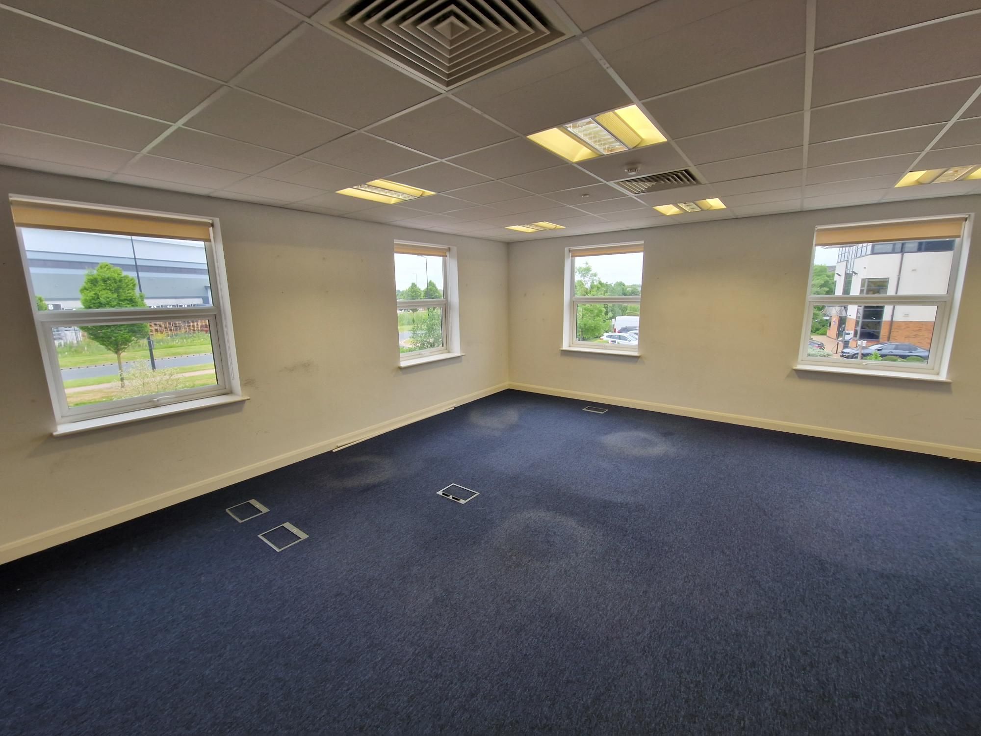Flat Mariner Court in Leeds
