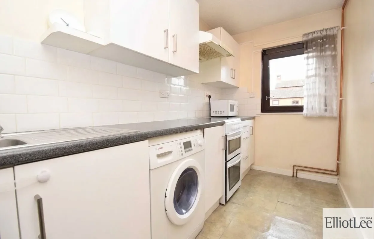 Flat Hartington Close in Greater London