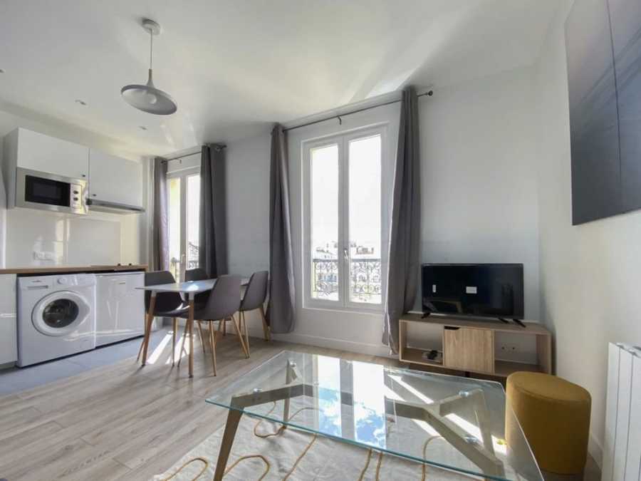 Flat Rue Collin in Puteaux