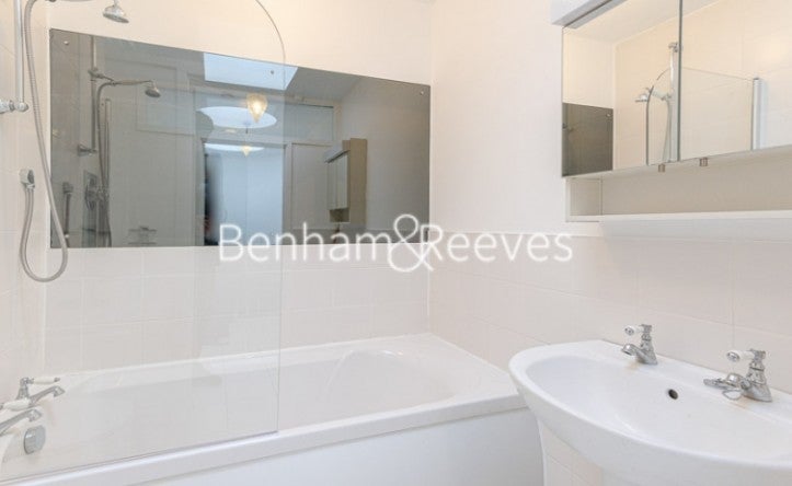 Flat Bellgate Mews in Greater London