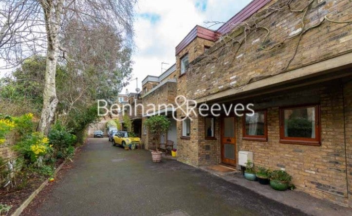 Flat Bellgate Mews in Greater London