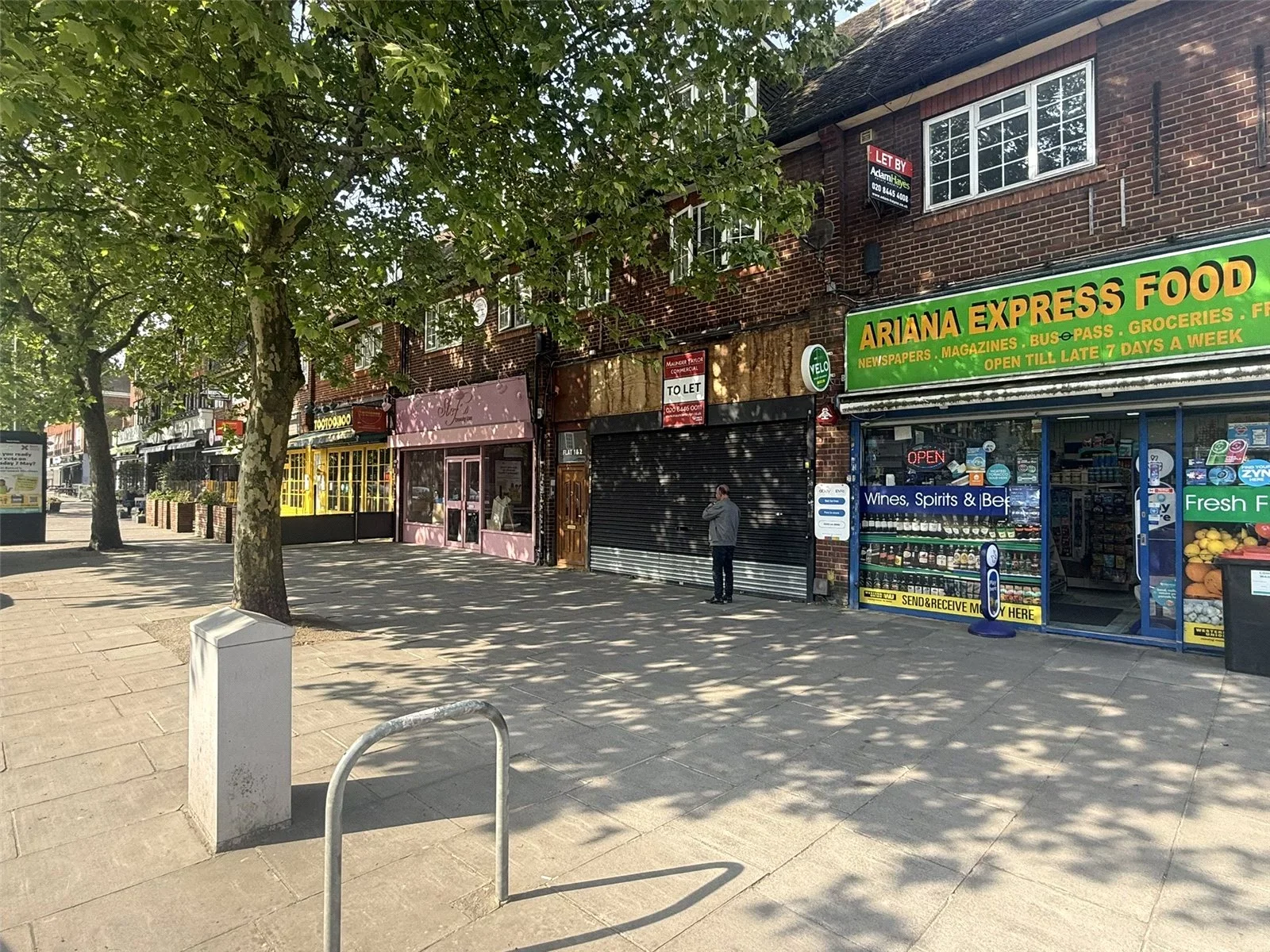 Flat High Road in Greater London
