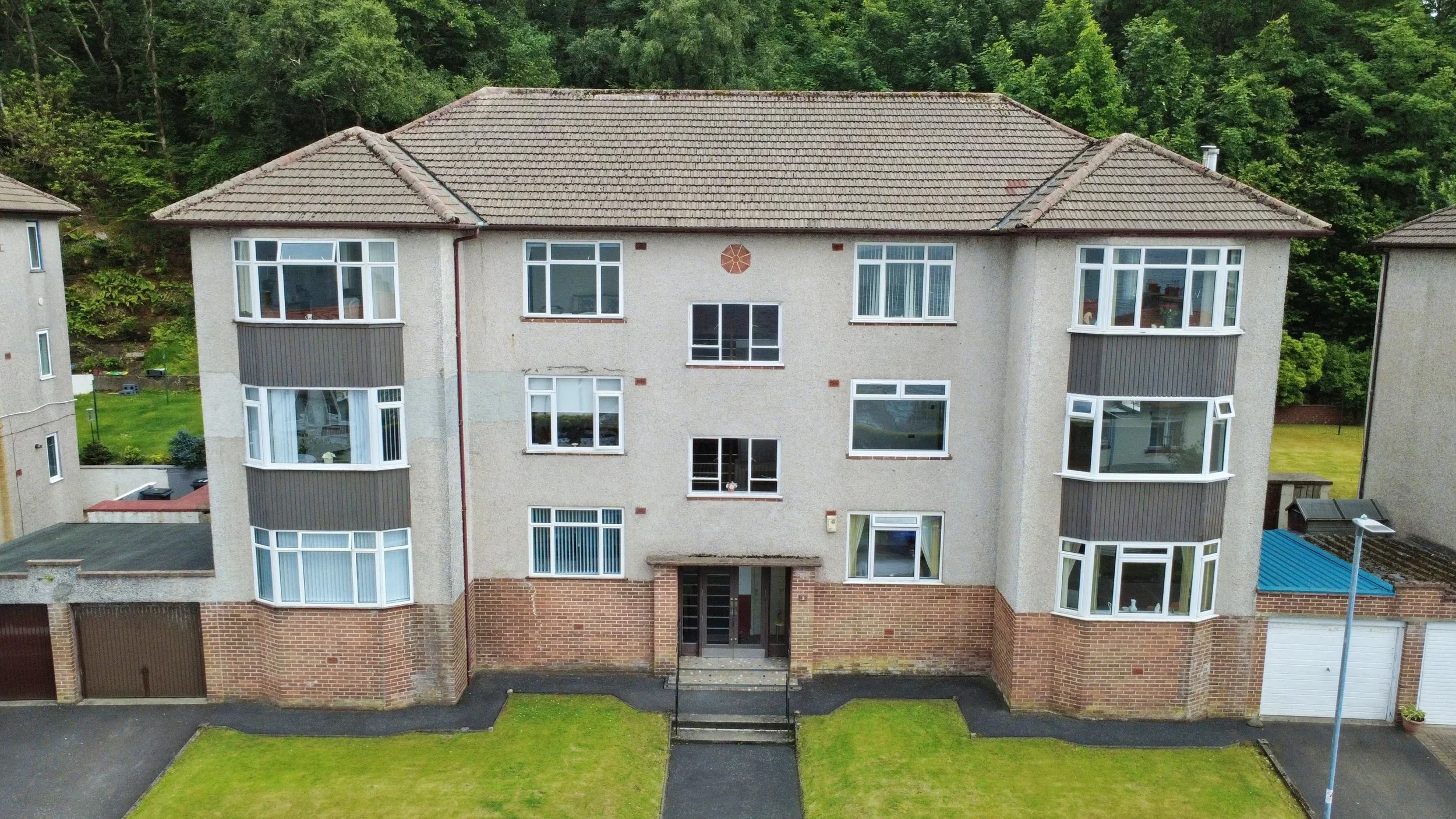 House Levanne Place in Gourock
