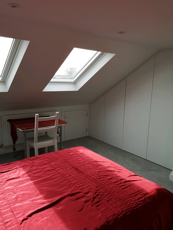 Room Livingstone Road in Greater London