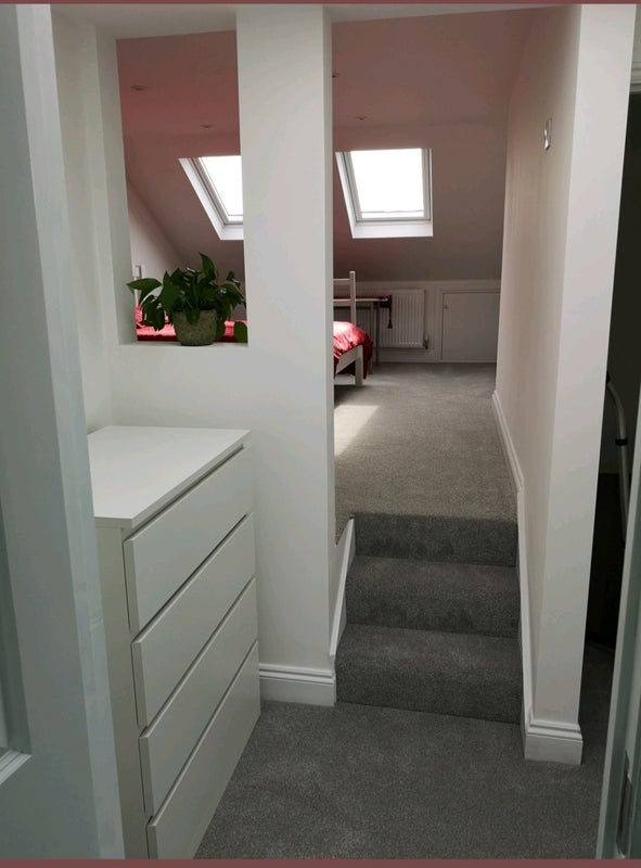 Room Livingstone Road in Greater London