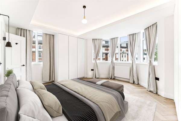 Flat Old Brompton Road in Greater London