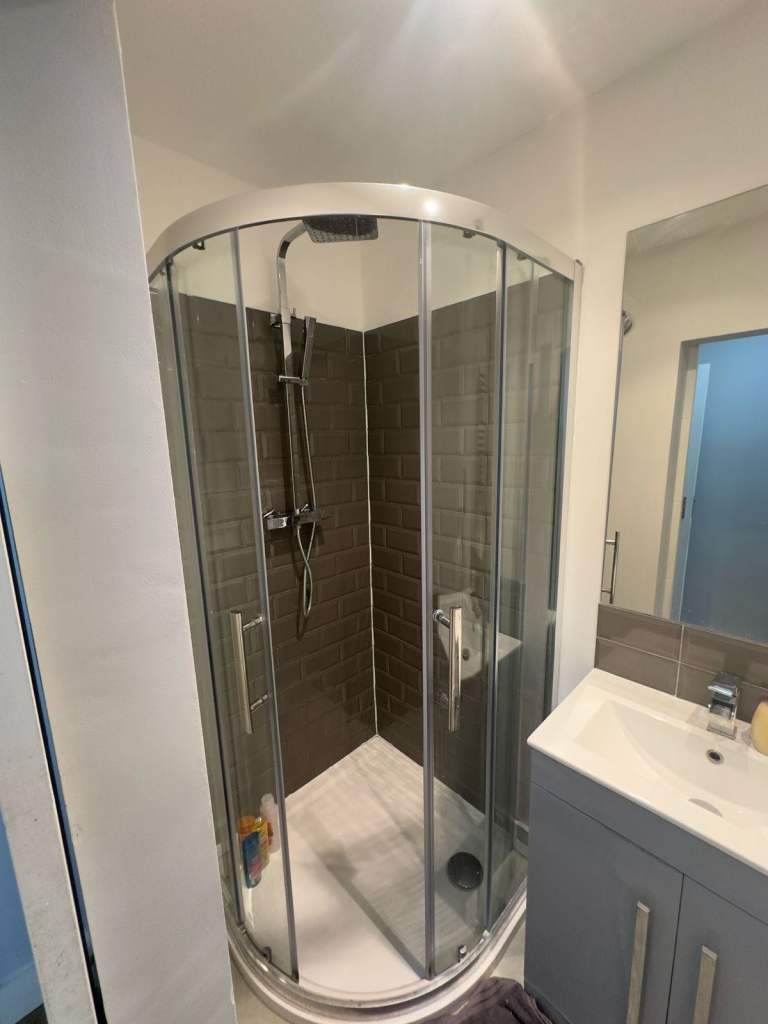 Room Kings Way in Greater London