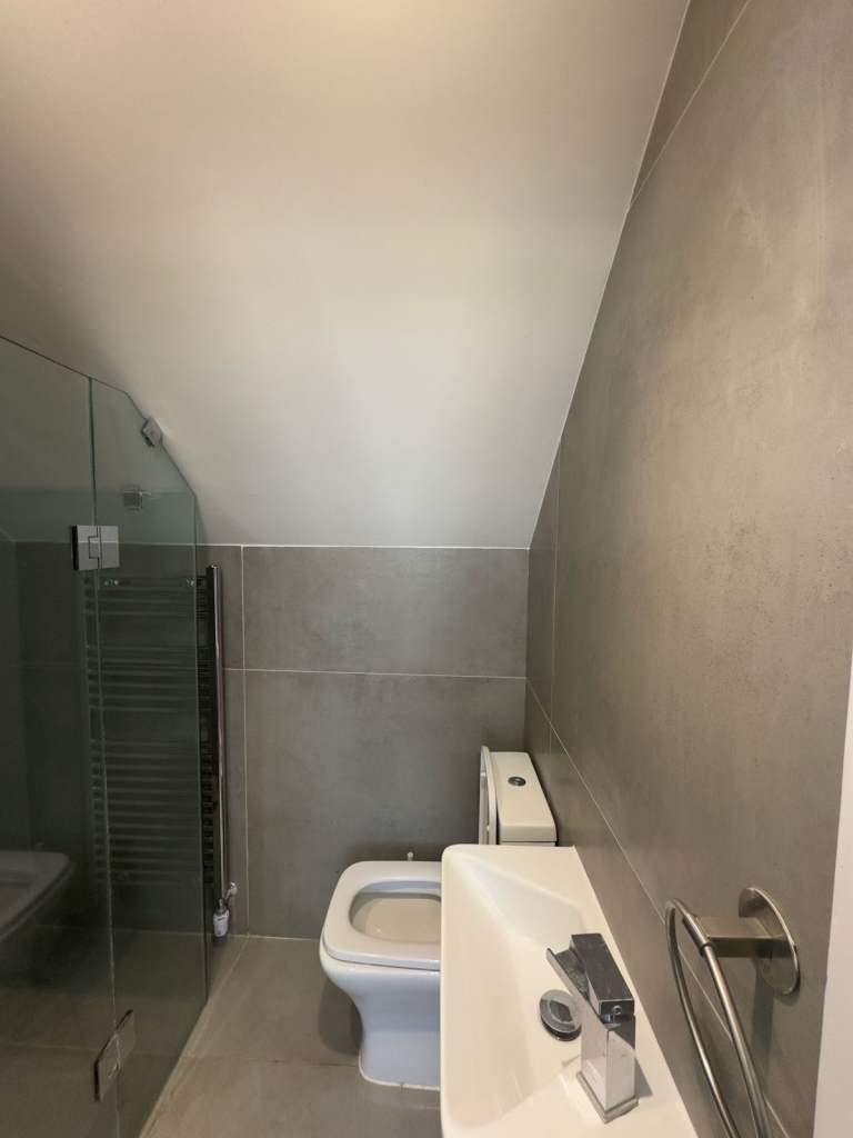 Room Kings Way in Greater London
