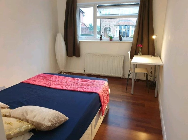 Room Lilac Crescent in Nottingham