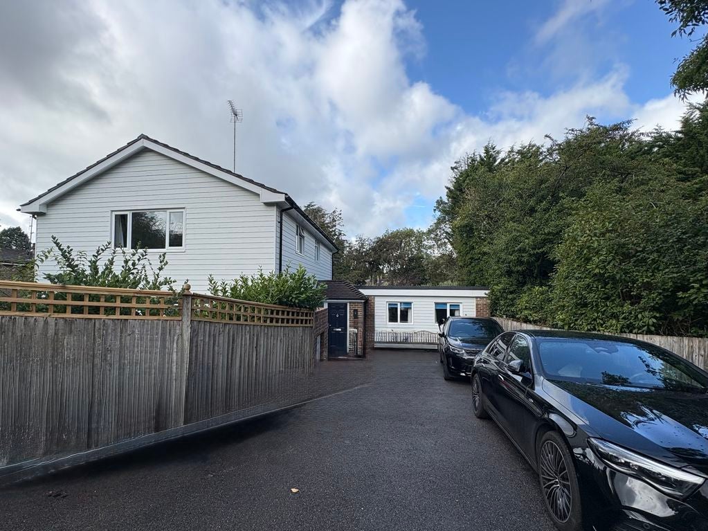 House Abberton Field in Hurstpierpoint and Sayers Common