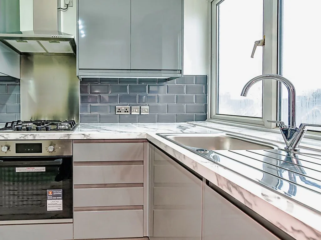 Flat Streatham High Road in Greater London