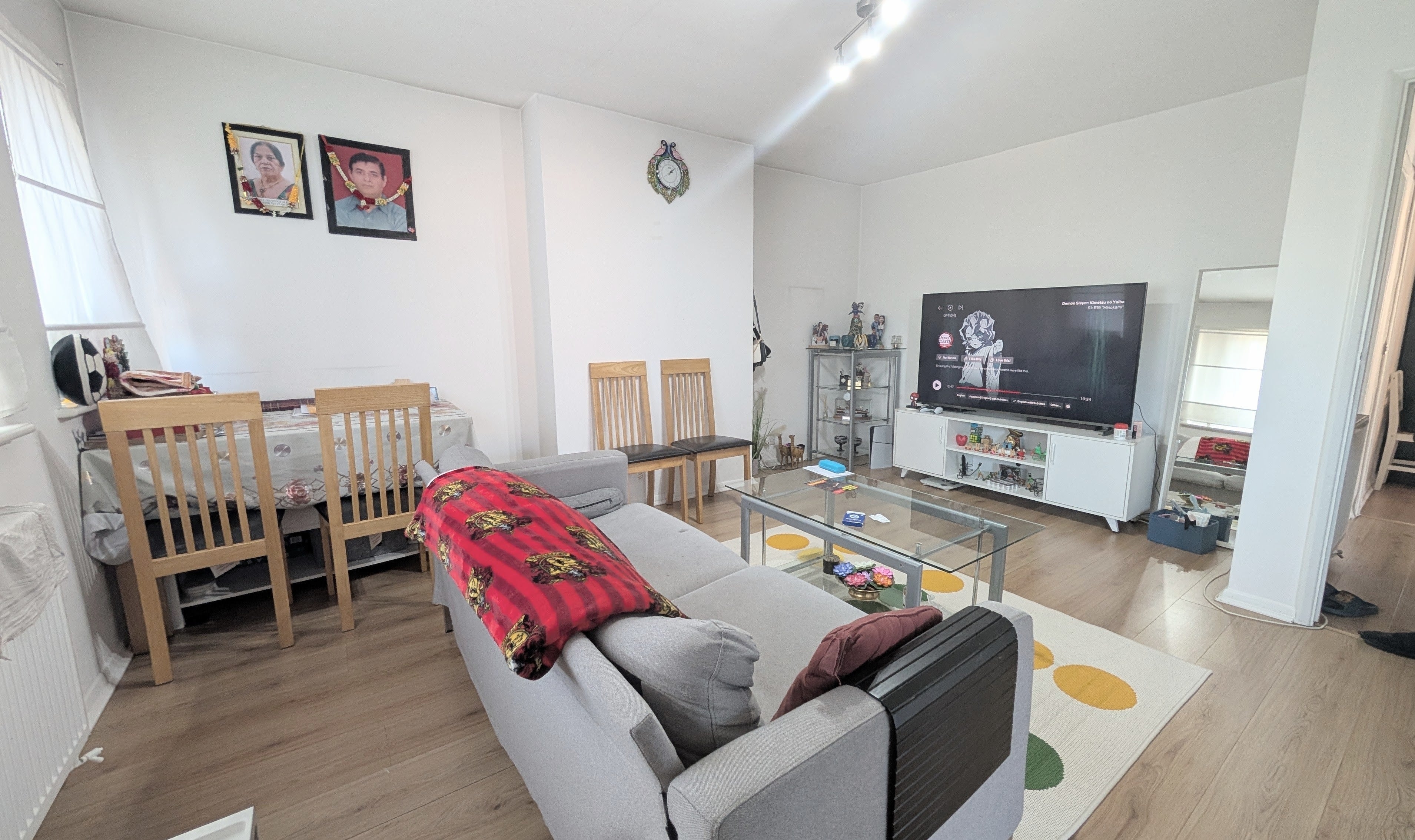 Flat Elms Lane in Greater London