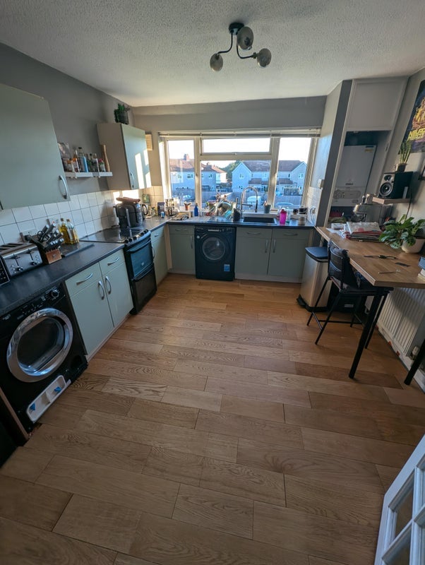 Room Nightingale Close in Bristol